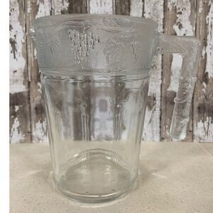 𝅺Vintage French Pressed Glass Clear Pitcher